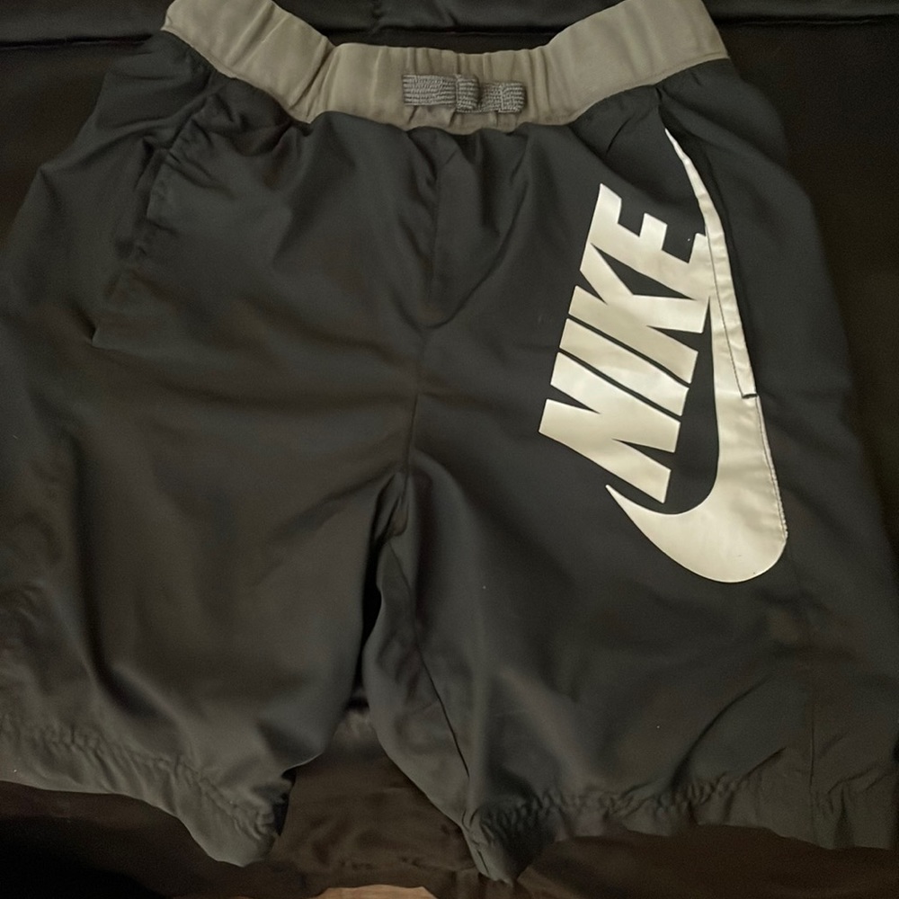 Gently worn boy Nike shorts like brand new!
